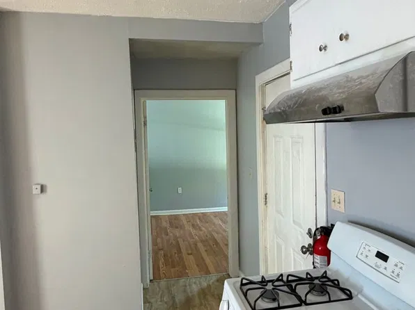 297 Main Street, 297 Main St #4, Farmington, NH 03835