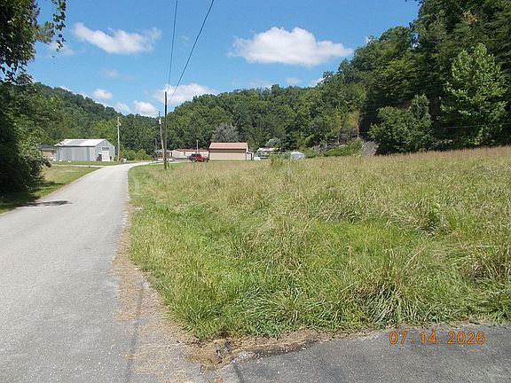 3rd image of 1548 Bales Creek Rd