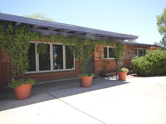 2nd image of 309 S Tucson Blvd