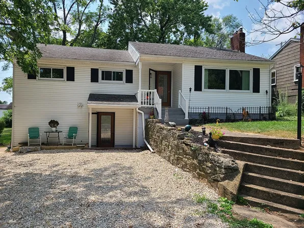 569 Circle Dr, Maysville, KY 41056