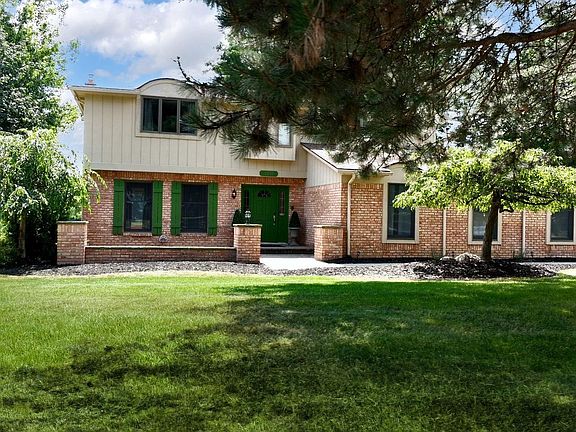 2nd image of 1155 Hickory Hill Dr