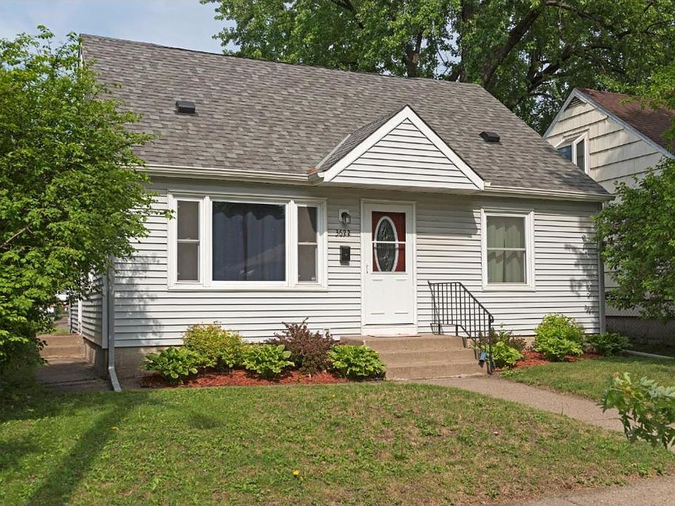 1st image of 3622 2nd St NE