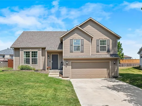 34 NW 90th St, Kansas City, MO 64155