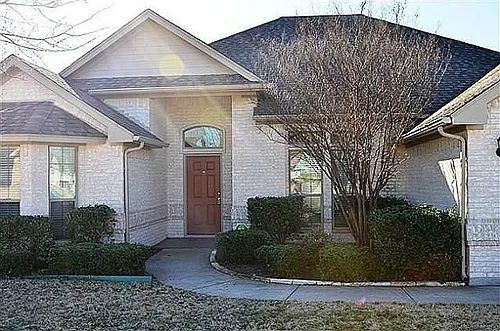 114 Clyde Dr Photo 1