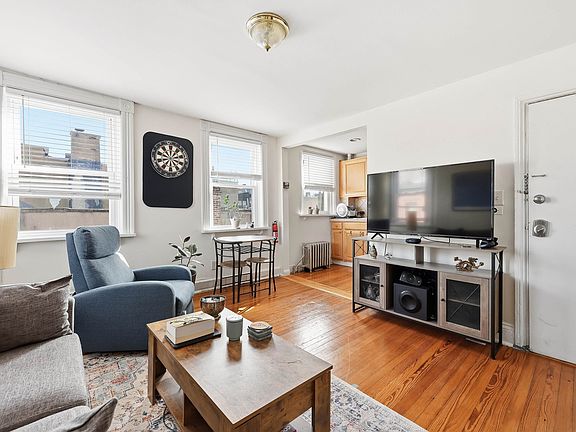 3rd image of 647 Garden St #3W