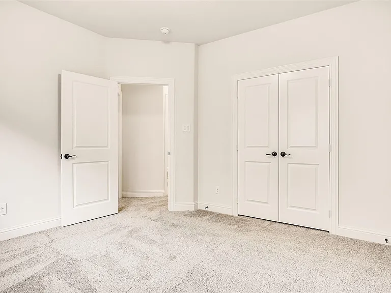 204 Flower Ridge Dr — Photo 15