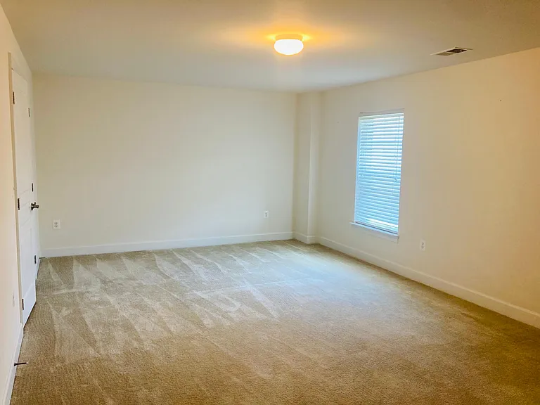 3357 Soaring Cir — Photo 9