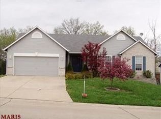 1307 Bryan Valley Dr, O'Fallon, MO 63366