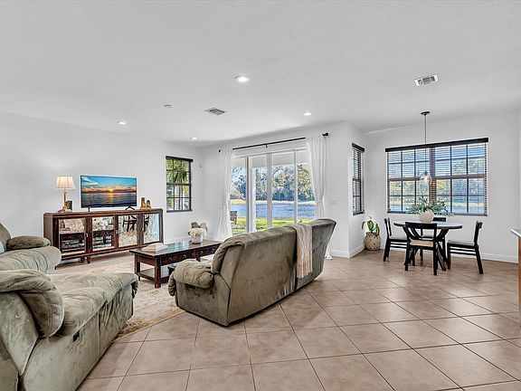 5th image of 6806 Lakeside Circle