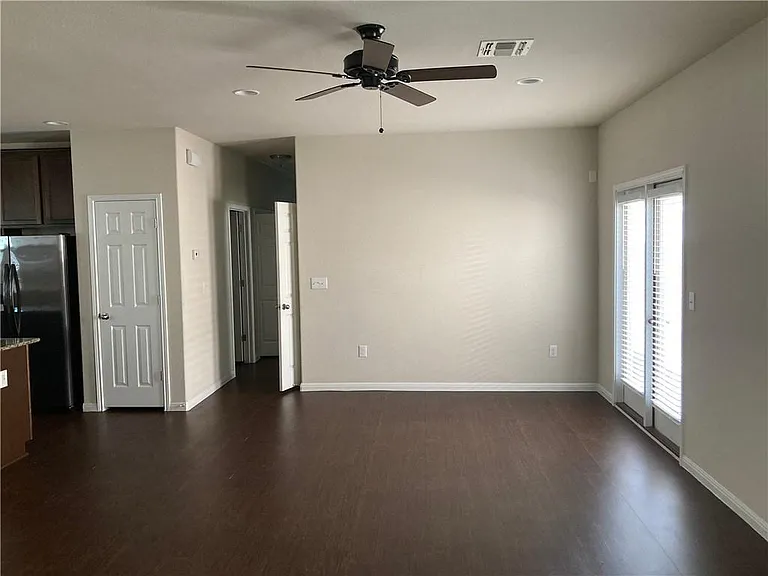 480 Triumph Rd — Photo 6