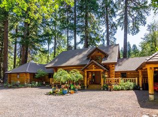54850 McKenzie River Dr, Blue River, OR 97413