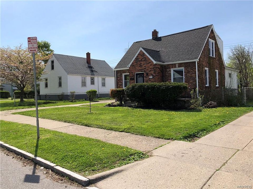 1st image of 293 Phyllis Ave