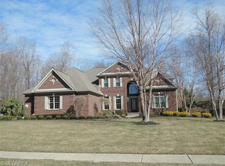 3820 Villa Rosa Dr, Canfield, OH