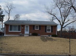 865 Manitou Dr, Saint Louis, MO 63119