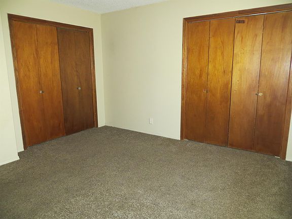 5th image of 1323 Parkside Dr
