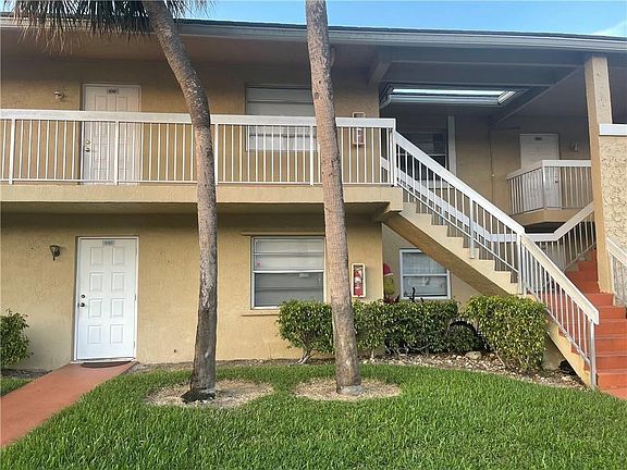 2nd image of 10167 Twin Lakes Drive #10167