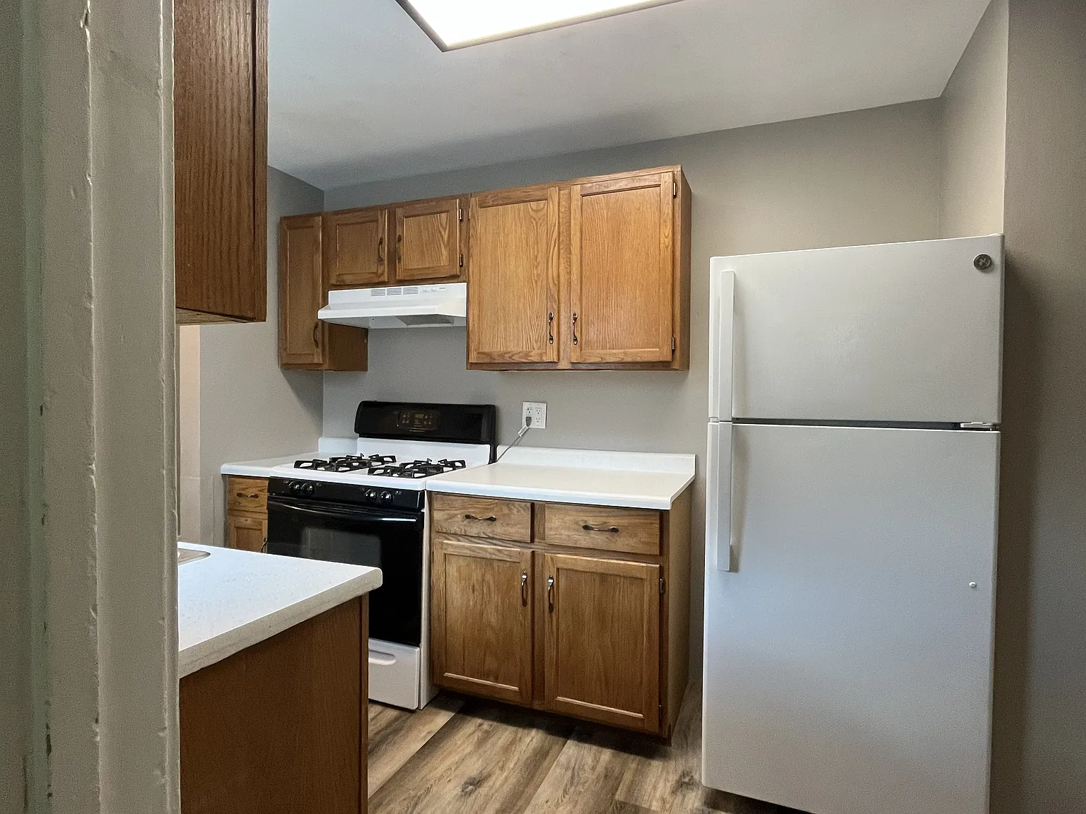 2 bed, 1000 sqft, $1,399 — Photo 4