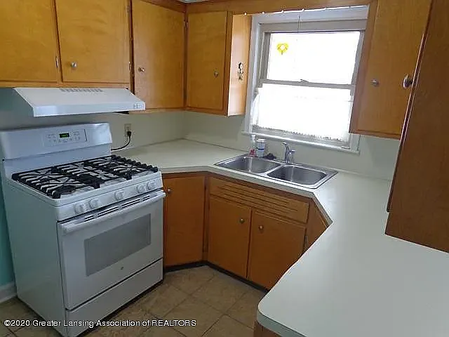 5215 Greenfield Pkwy — Photo 6