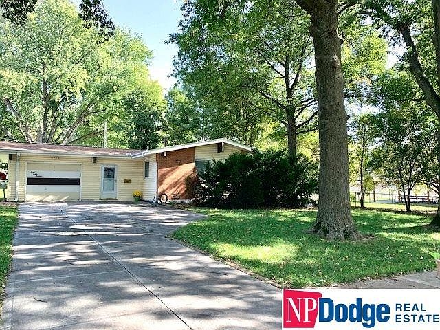 1st image of 4813 N 84th St