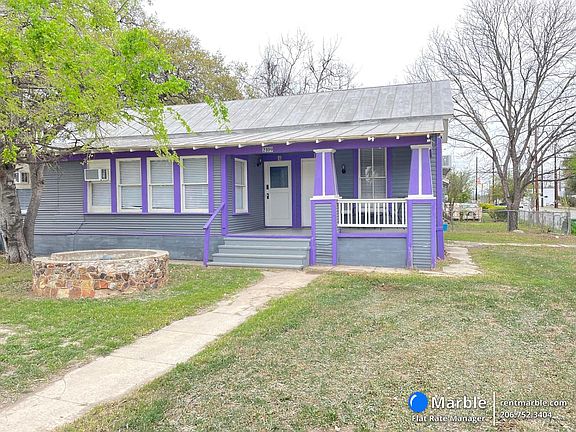 4th image of 2109 Iowa St #B