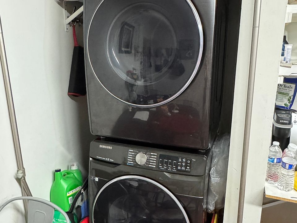 1st image of 229 London St #2