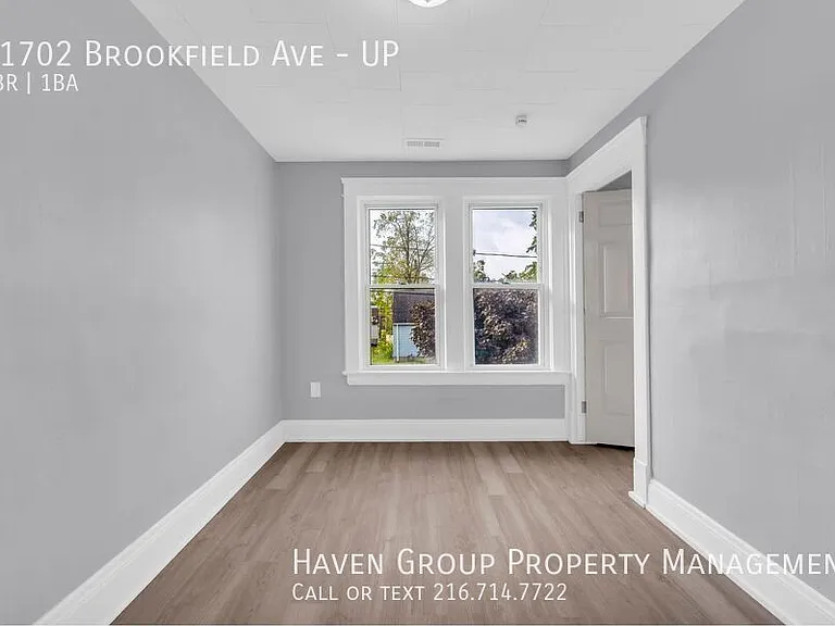 11702 Brookfield Ave #UP — Photo 3