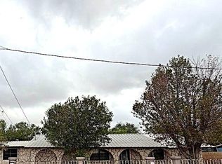 407 S Juarez St, Crystal City, TX 78839