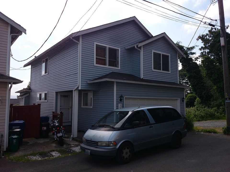 1st image of 3925 S Cloverdale St Unit D