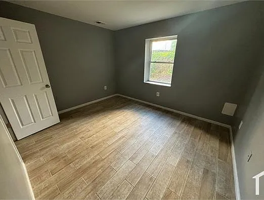 38 Wainwright St #40 — Photo 5