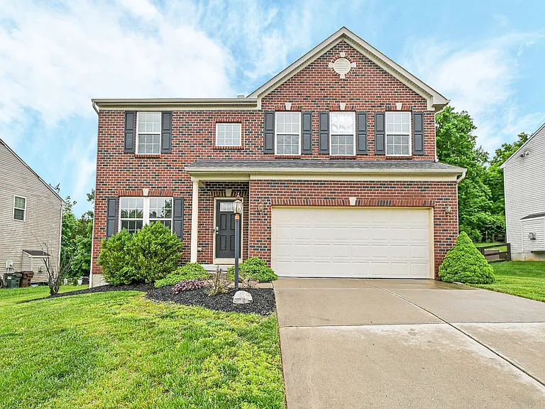 8453 Forest Valley Dr — Photo 1