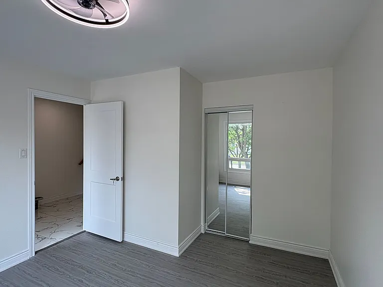 44 Sylvia St — Photo 5
