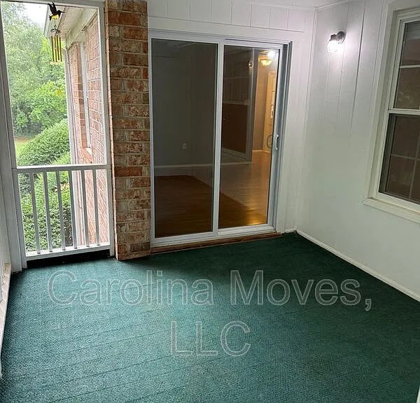 925 Cleveland St #102 — Photo 19