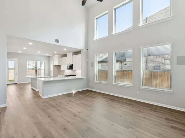 4146 Beale St, Heartland, TX 75114