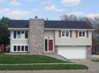 2040 N 77th St, Lincoln, NE 68505
