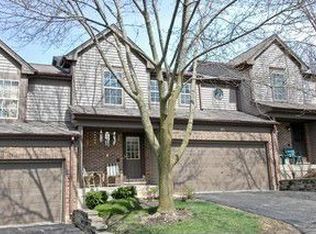 725 Longwood Dr, Algonquin, IL