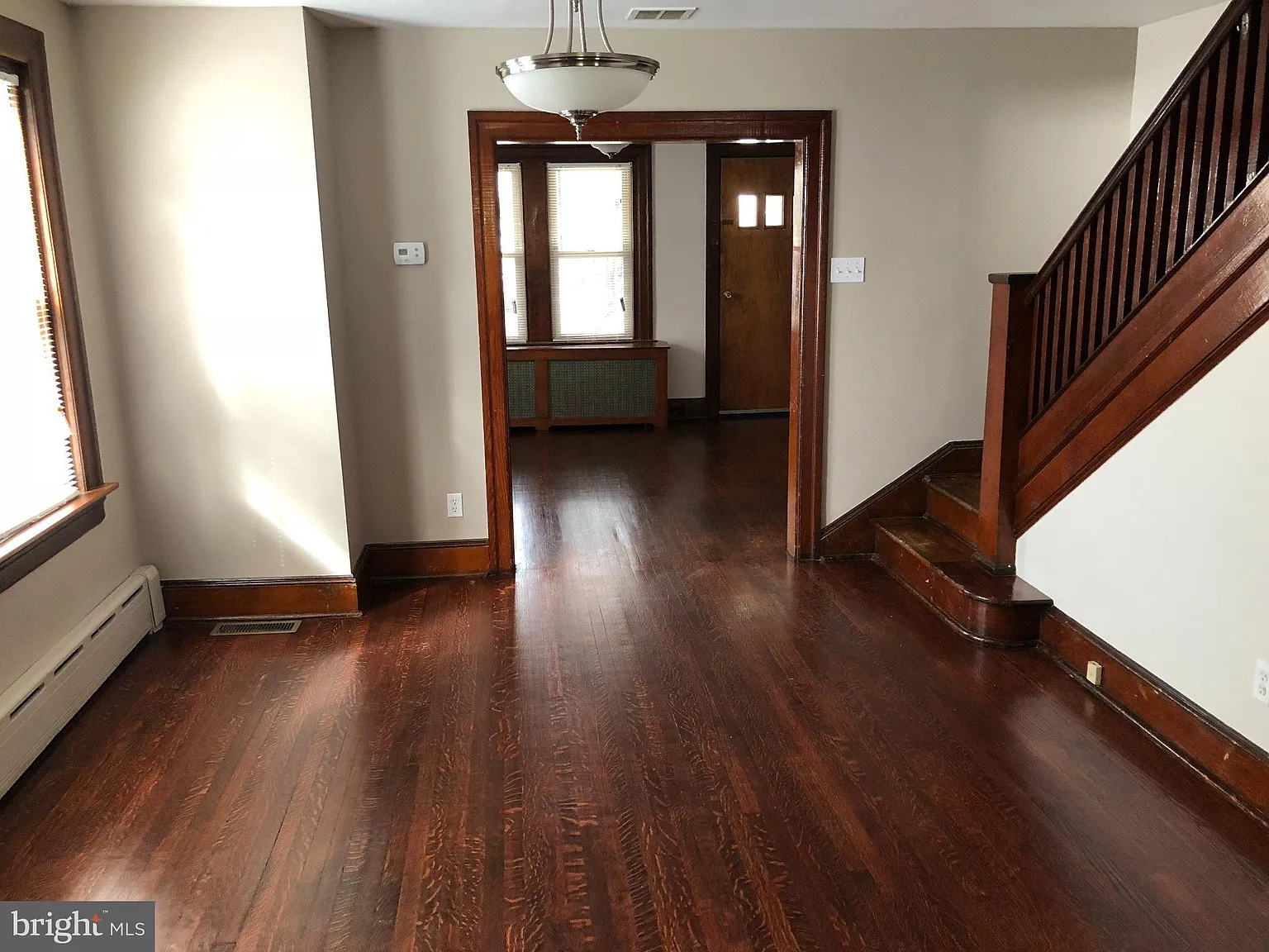 3 bed, 1.0 bath, 1152 sqft, $2,200 — Photo 4