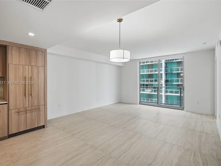 77 SE 5th St #2307 — Photo 7