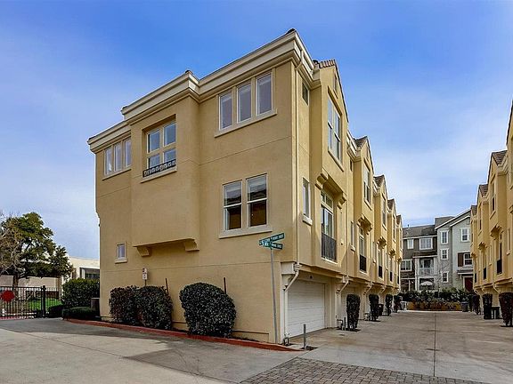 2nd image of 181 Bel Air Ct