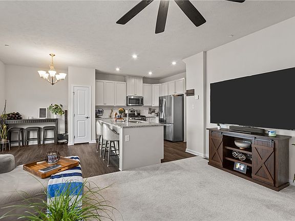 5th image of 435 Greenwood Dr