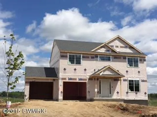 4655 Paris Ridge Dr, Caledonia, MI 49316