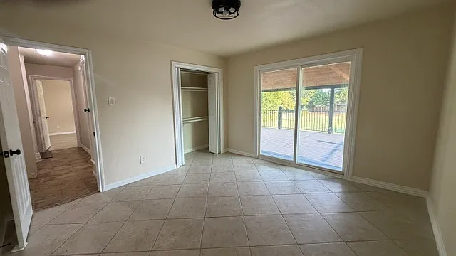 13980 Red Wood Cir S — Photo 21