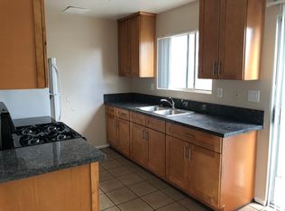 250 W Howard St APT 1, Pasadena, CA 91103