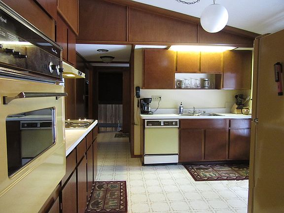 5th image of 7026 W Smith Lake Dr