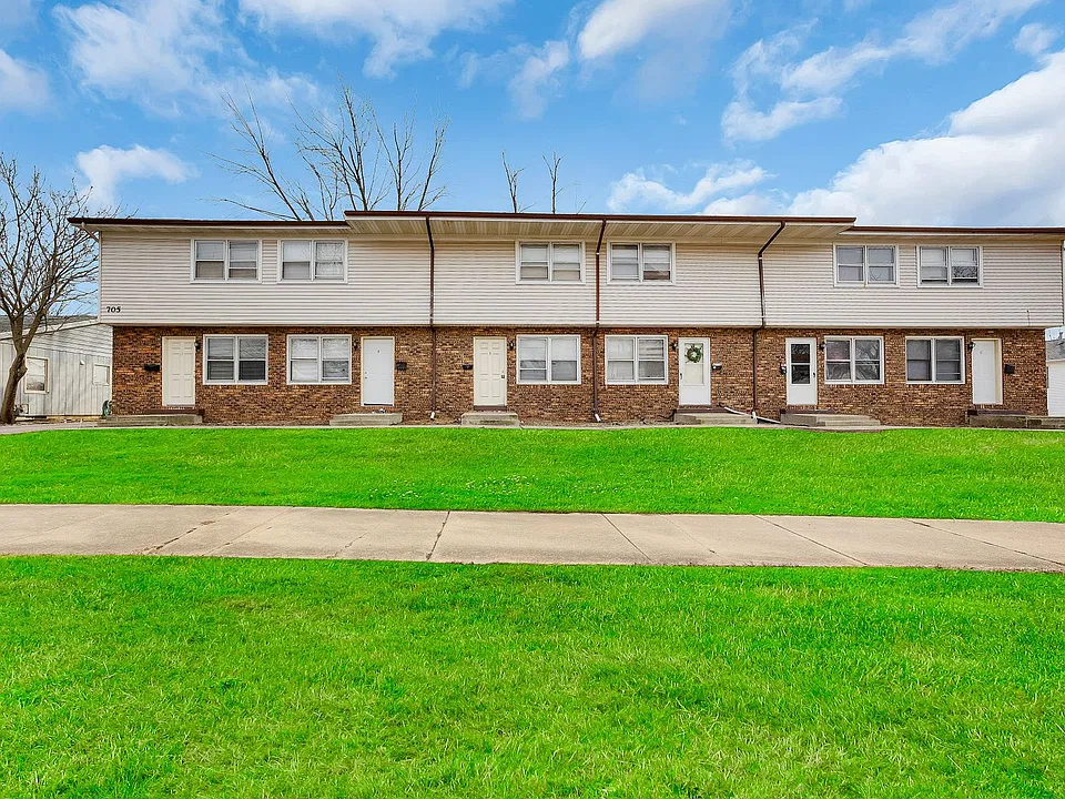 705 N Golfcrest