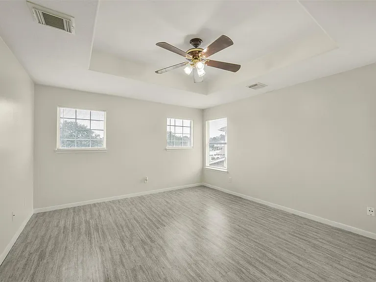 839 Autumn Point Ln — Photo 25