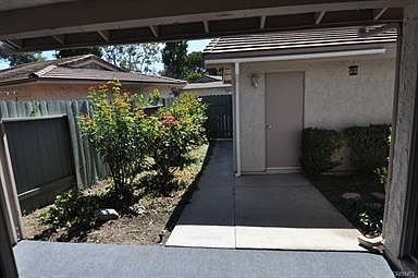 3rd image of 1087 Canterford Cir