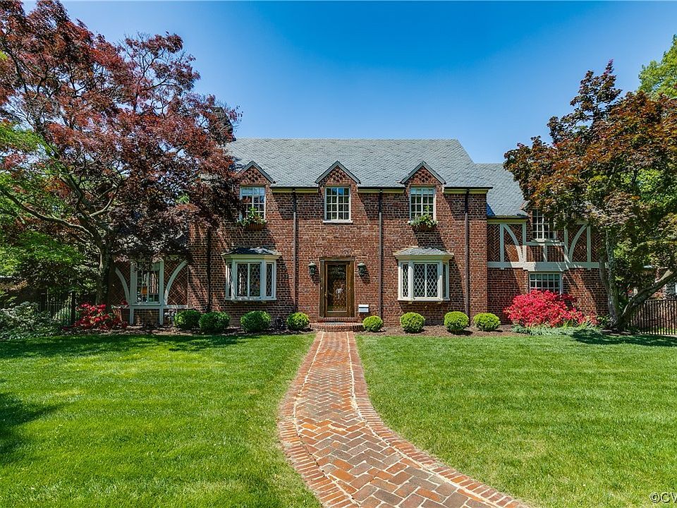 1st image of 8 Greenway Ln