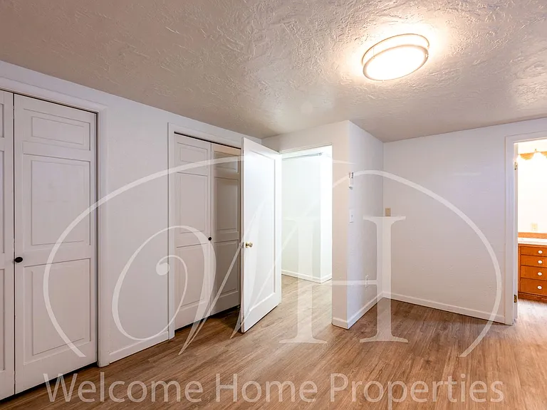 427 SW Bade Ave — Photo 27