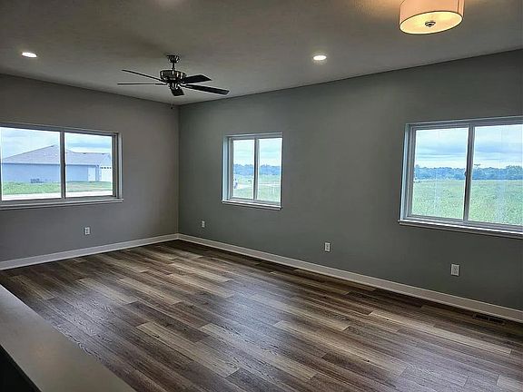 4th image of 1717 Morgan Dr