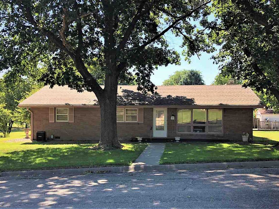 1st image of 1721 Carolyn Dr
